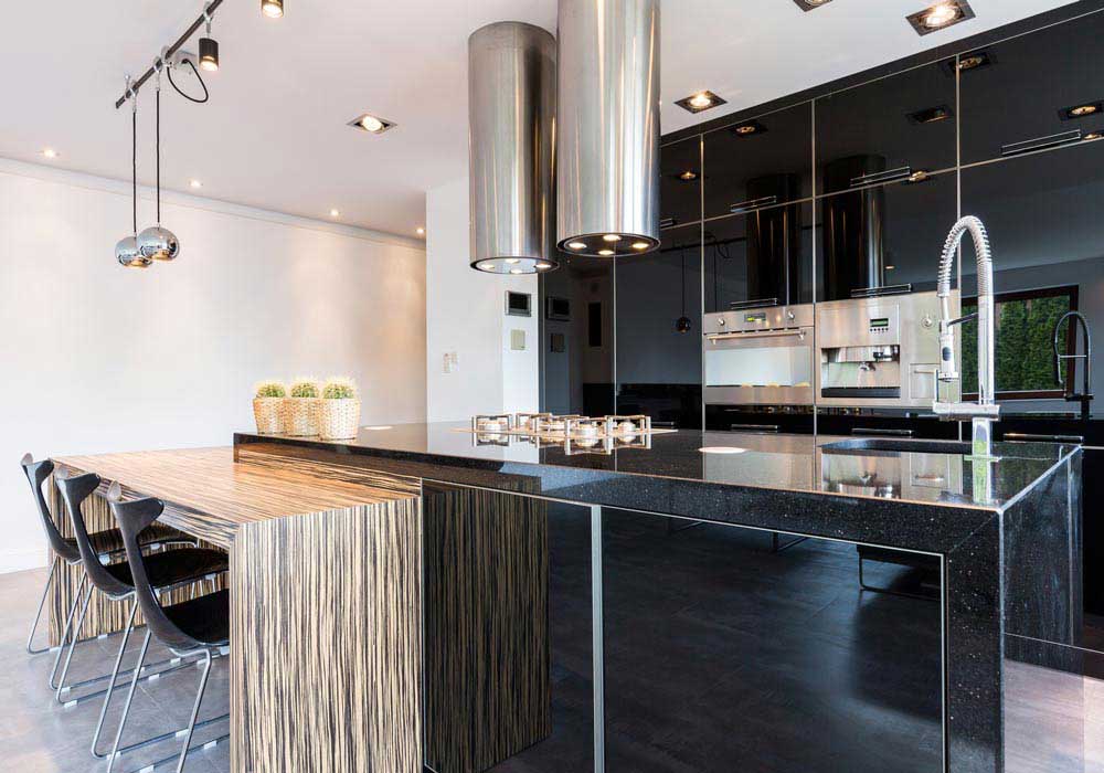 glossy-black-cupboards